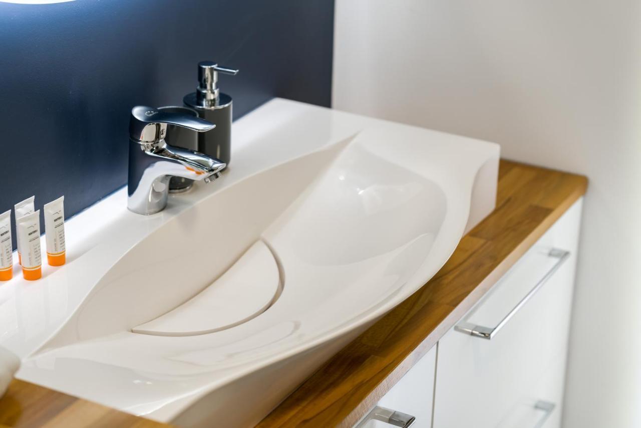 Villa Venecja Apartment Chwaliszewo With Free Garage City Center By Noclegi Renters Poznan Ngoại thất bức ảnh
