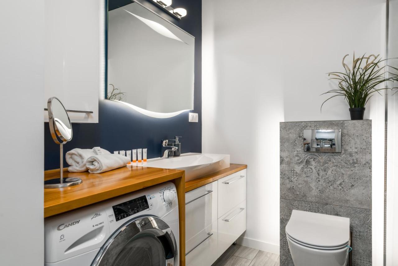 Villa Venecja Apartment Chwaliszewo With Free Garage City Center By Noclegi Renters Poznan Ngoại thất bức ảnh