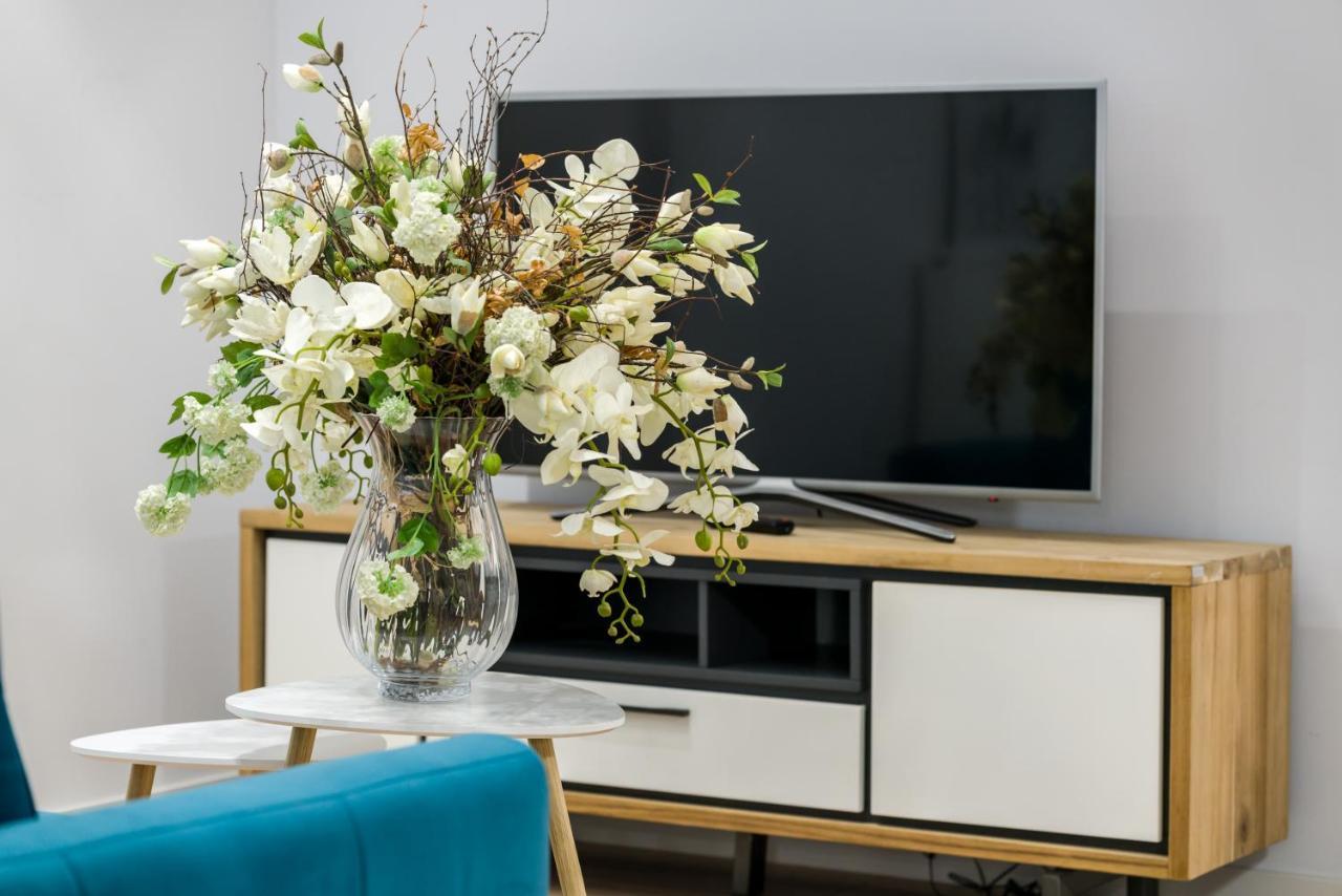 Villa Venecja Apartment Chwaliszewo With Free Garage City Center By Noclegi Renters Poznan Ngoại thất bức ảnh